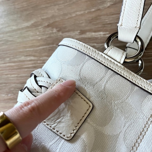 Coach Vintage 2005 Y2K Soho Signature Canvas Leather Small Tote Bucket Bag White - Picture 14 of 14
